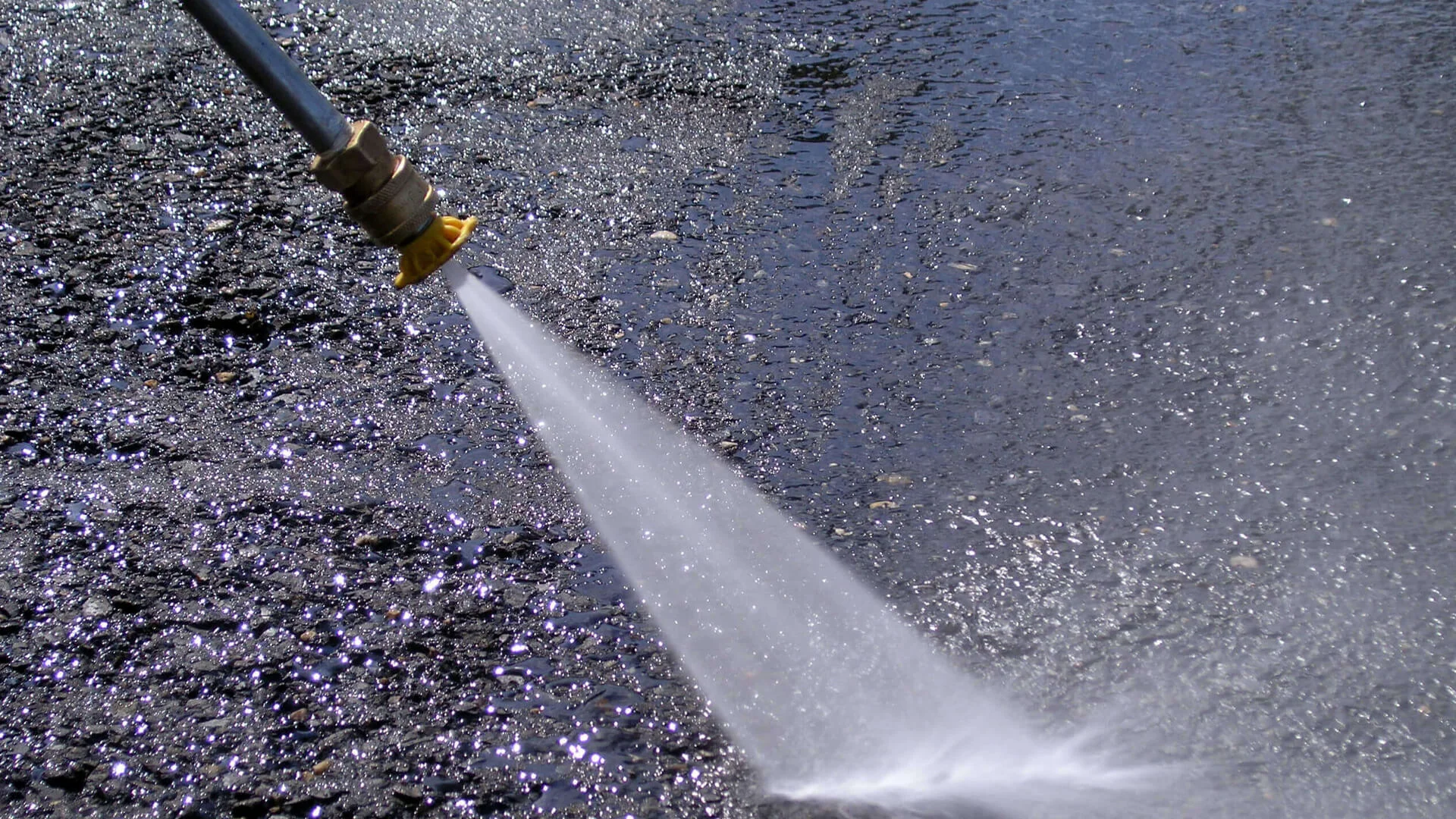High-Power Pressure Washing