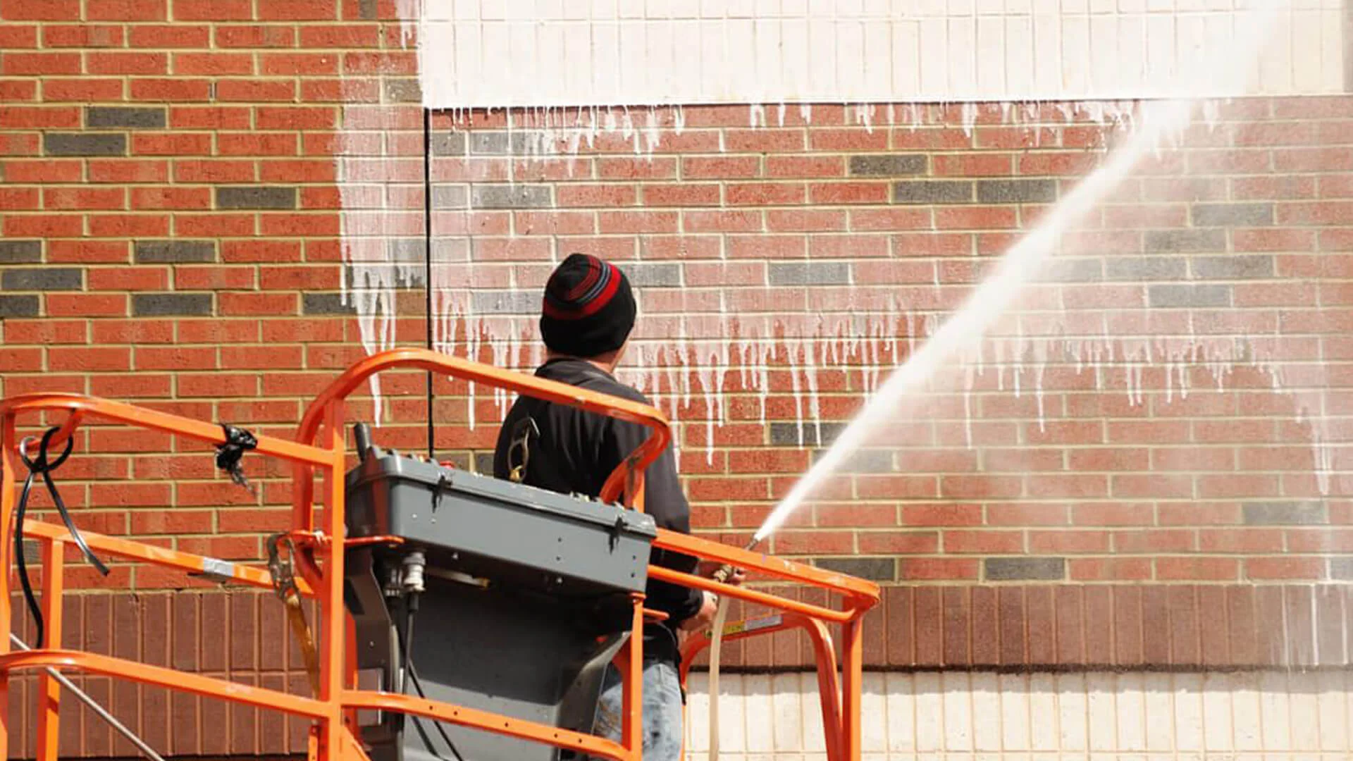 Commercial Building Washing